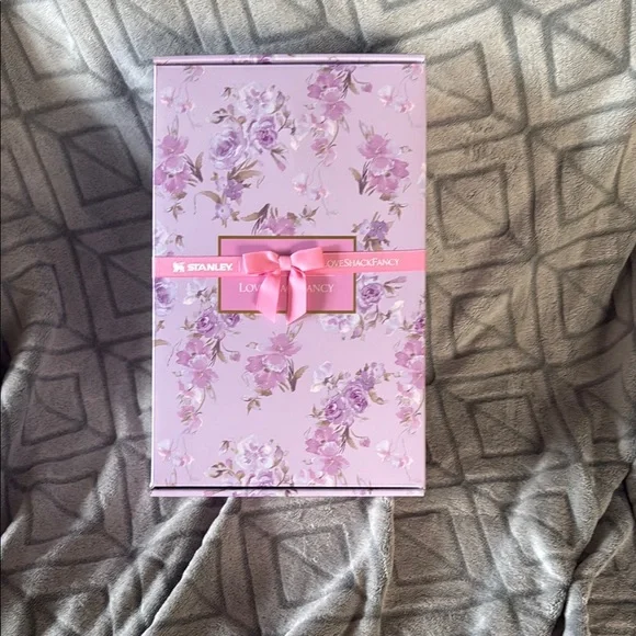 40 oz Stanley Love Shack Fancy Lavender Tumbler with Handle - Picture 7 of 9